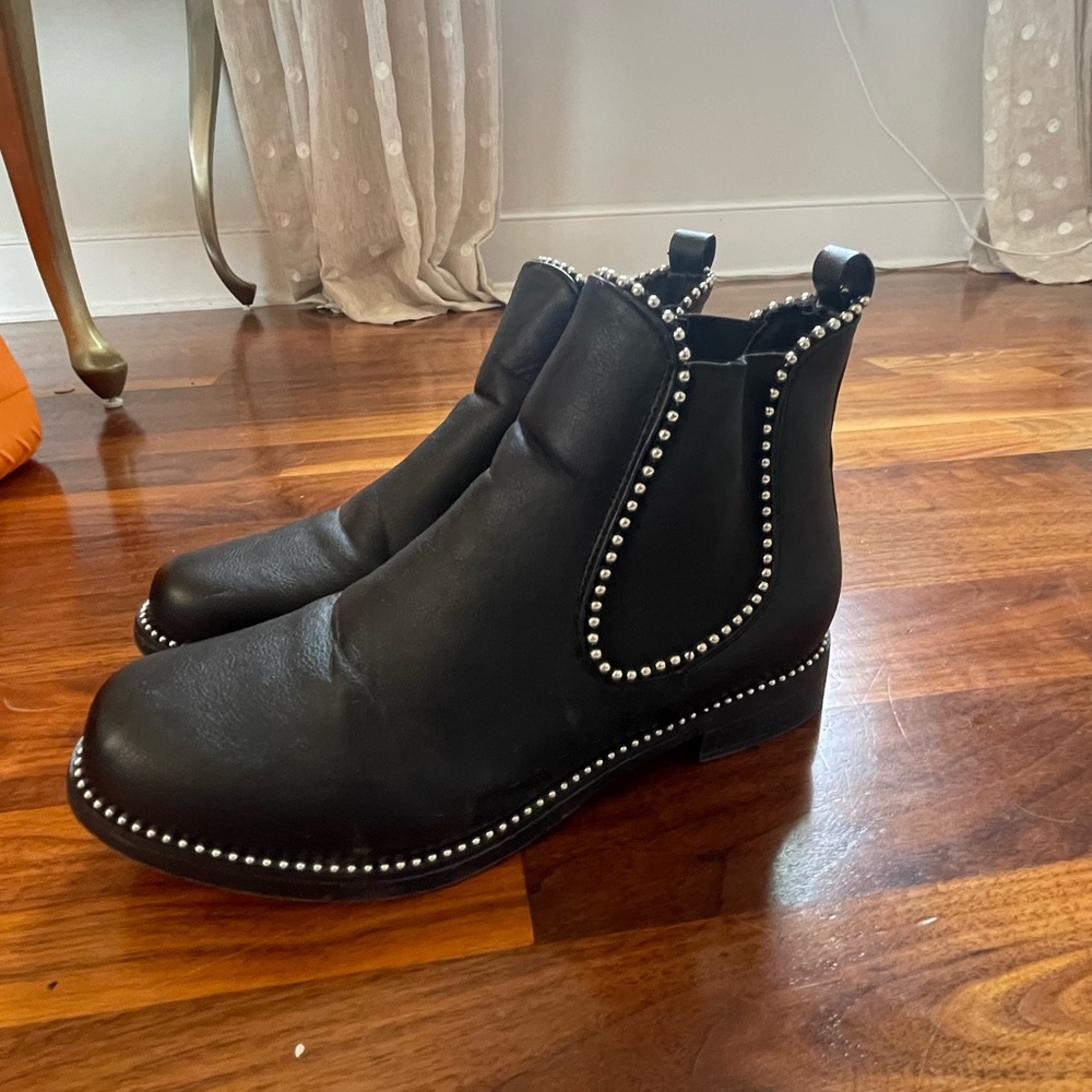 Chelsea Boots